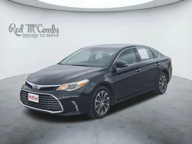 2017 Toyota Avalon XLE FWD photo