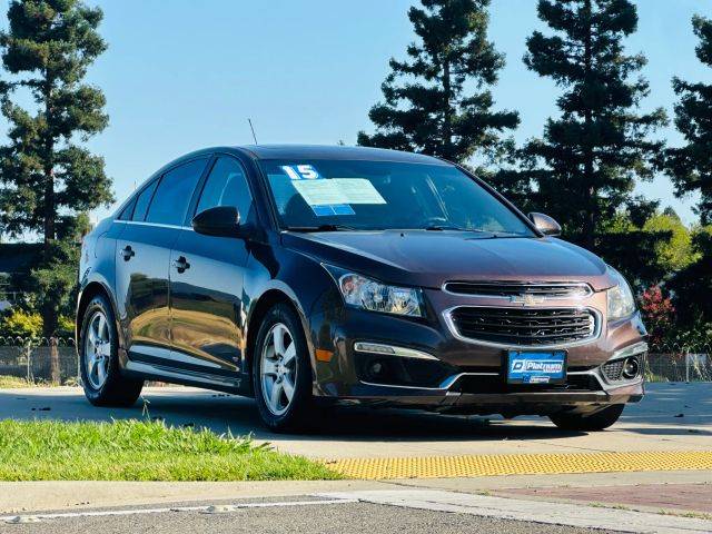 2015 Chevrolet Cruze LT FWD photo