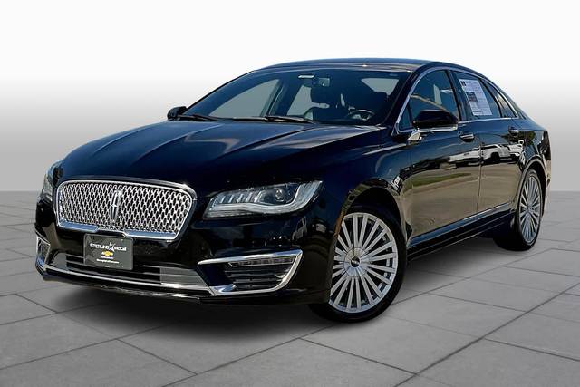 2017 Lincoln MKZ Reserve FWD photo