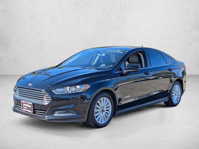 2016 Ford Fusion S Hybrid FWD photo