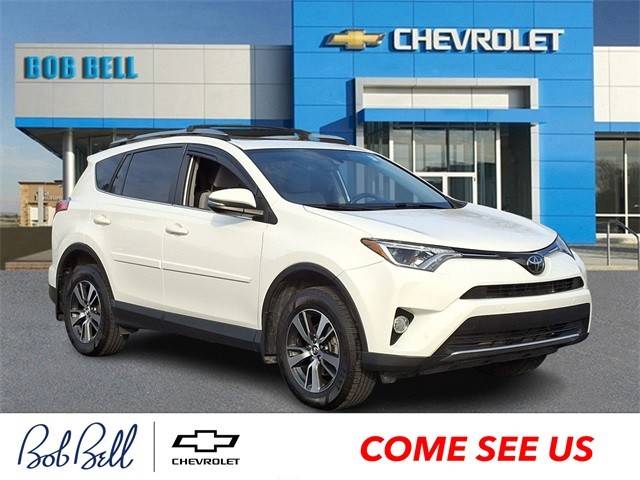 2018 Toyota RAV4 XLE AWD photo