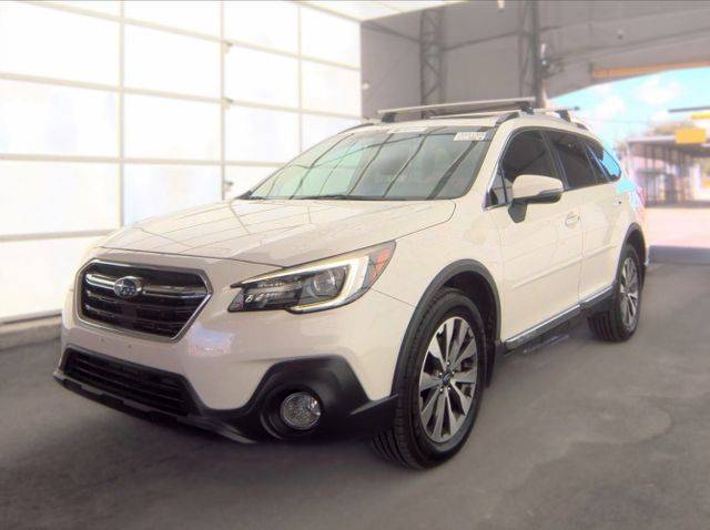 2018 Subaru Outback Touring AWD photo