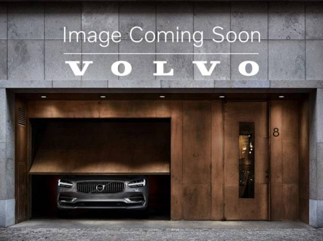 2018 Volvo XC60 Momentum AWD photo