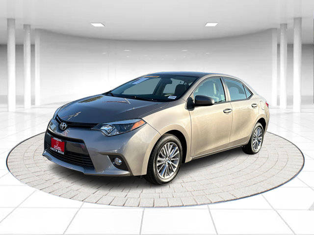 2015 Toyota Corolla LE Plus FWD photo