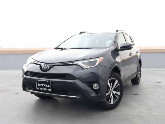 2018 Toyota RAV4 XLE FWD photo