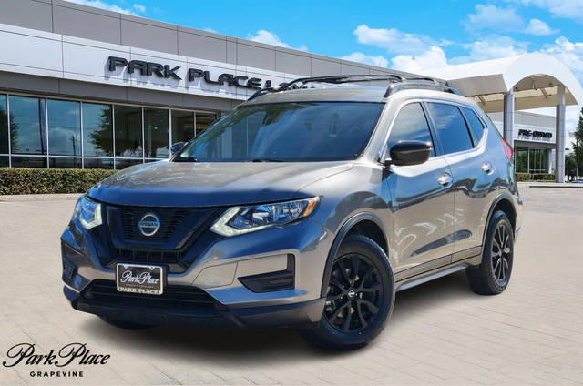 2018 Nissan Rogue SV FWD photo