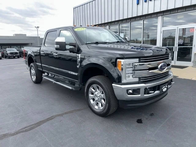 2018 Ford F-350 Super Duty LARIAT 4WD photo