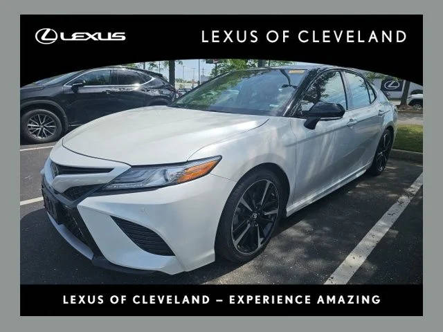 2018 Toyota Camry XSE V6 FWD photo