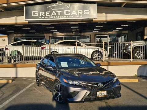 2018 Toyota Camry SE FWD photo