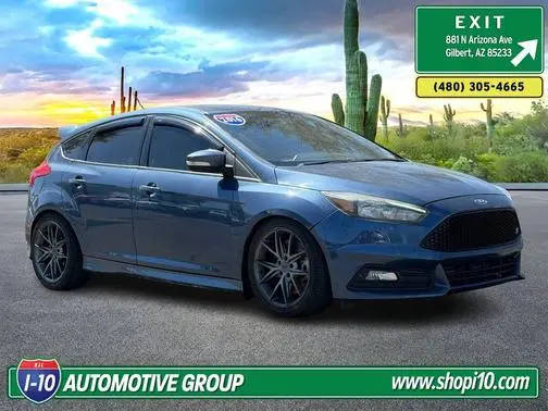 2018 Ford Focus ST FWD photo