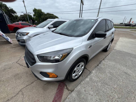 2018 Ford Escape S FWD photo