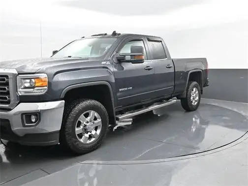 2018 GMC Sierra 2500HD SLE 4WD photo
