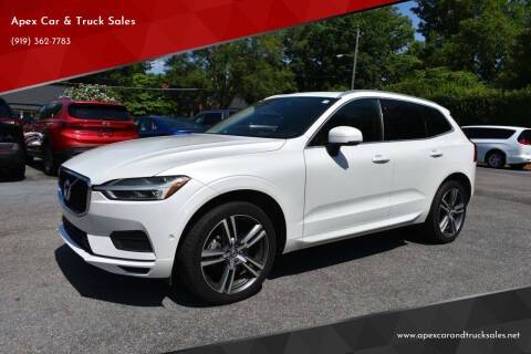2018 Volvo XC60 Momentum AWD photo