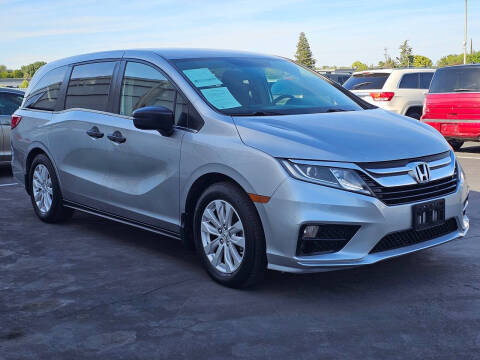 2018 Honda Odyssey LX FWD photo