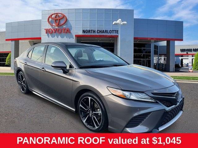 2018 Toyota Camry XSE FWD photo