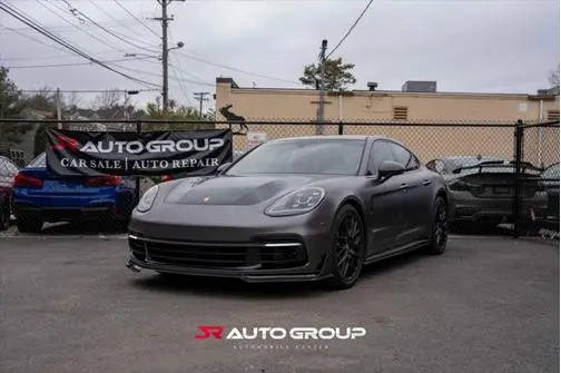 2018 Porsche Panamera 4S AWD photo