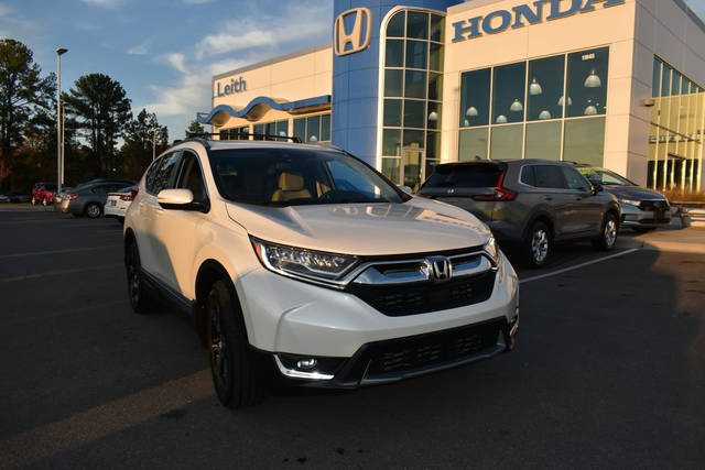 2018 Honda CR-V Touring AWD photo