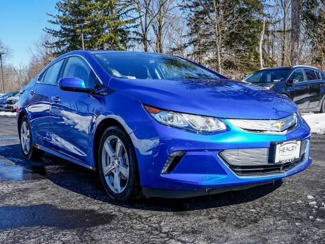2018 Chevrolet Volt LT FWD photo