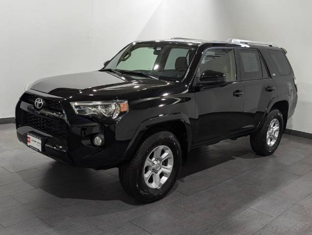 2018 Toyota 4Runner SR5 4WD photo