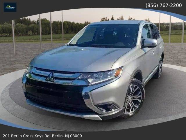 2018 Mitsubishi Outlander SE FWD photo