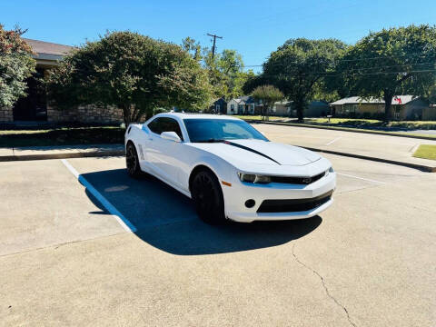 2015 Chevrolet Camaro LT RWD photo