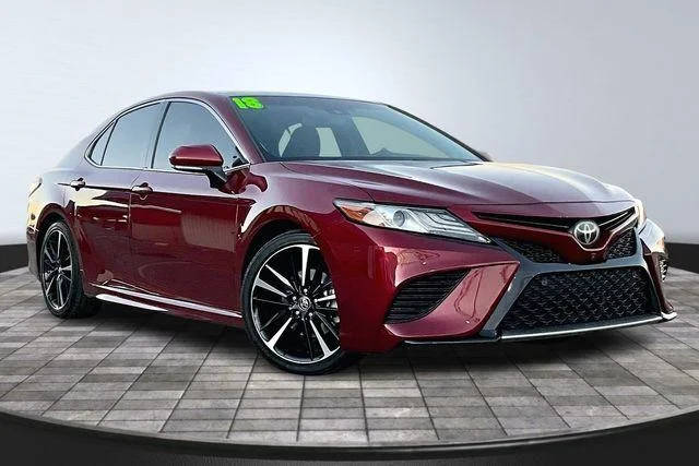 2018 Toyota Camry XSE V6 FWD photo