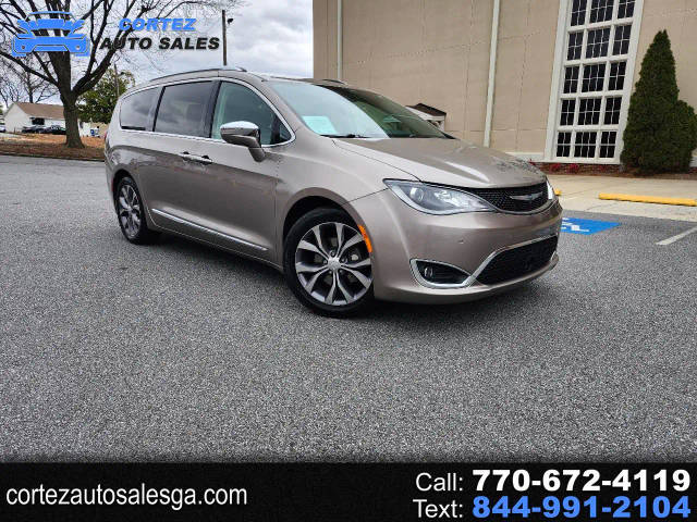 2018 Chrysler Pacifica Minivan Limited FWD photo