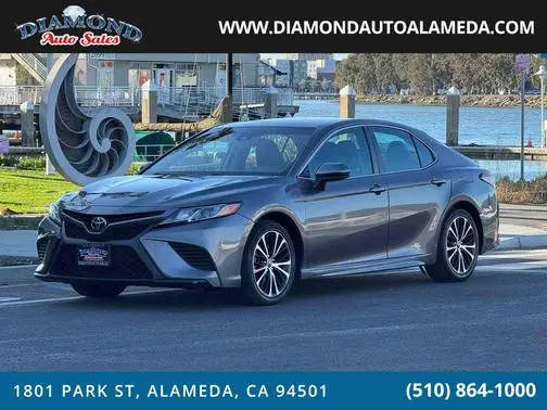 2018 Toyota Camry SE FWD photo
