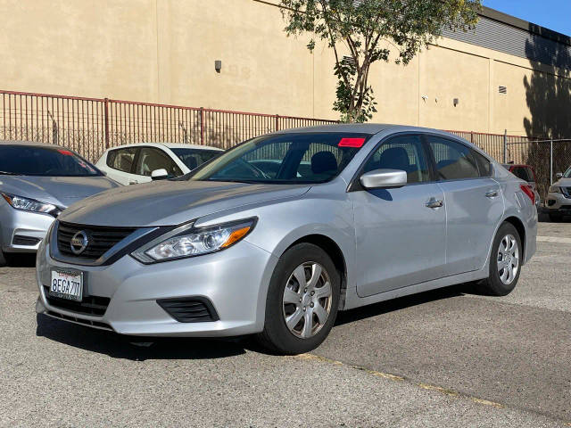 2016 Nissan Altima 2.5 S FWD photo