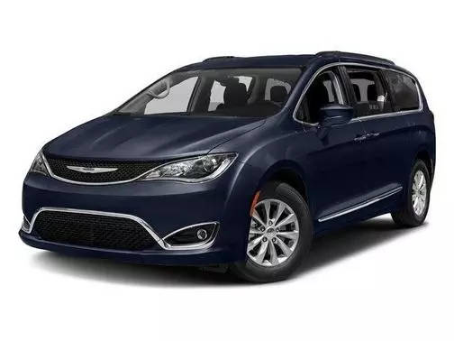 2017 Chrysler Pacifica Minivan Touring-L FWD photo