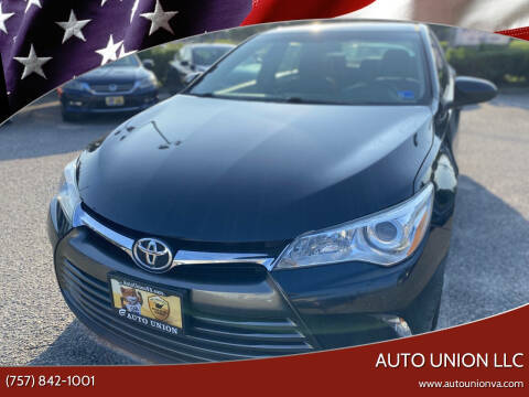 2016 Toyota Camry LE FWD photo