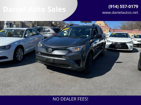 2018 Toyota RAV4 LE AWD photo