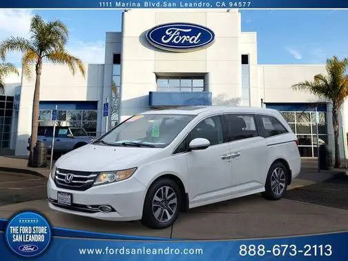 2015 Honda Odyssey Touring FWD photo
