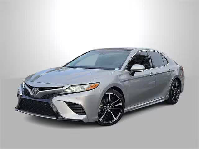 2018 Toyota Camry XSE V6 FWD photo