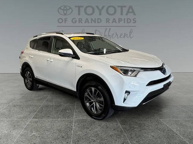 2018 Toyota RAV4 Hybrid XLE AWD photo
