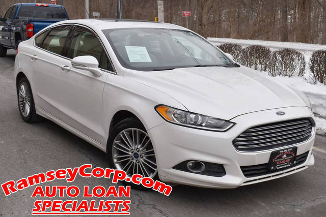 2015 Ford Fusion SE FWD photo