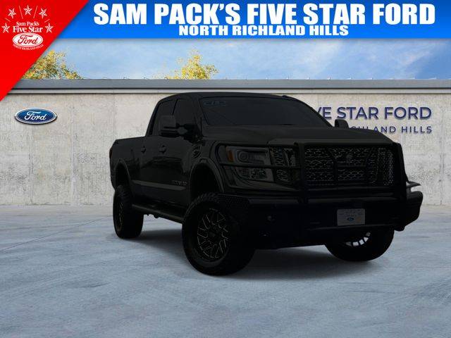 2018 Nissan Titan XD Platinum Reserve 4WD photo