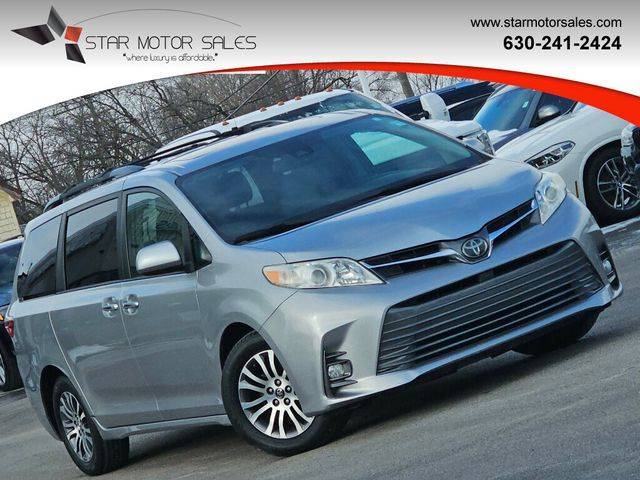 2018 Toyota Sienna XLE FWD photo