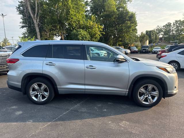 2018 Toyota Highlander Limited AWD photo