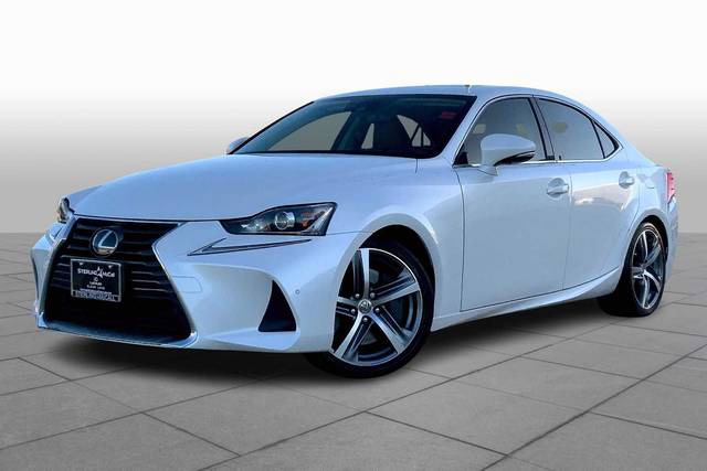 2018 Lexus IS IS 300 RWD photo