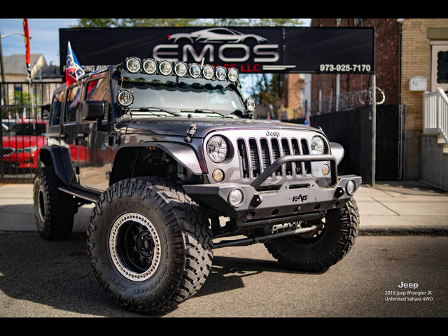 2018 Jeep Wrangler Unlimited Sahara 4WD photo