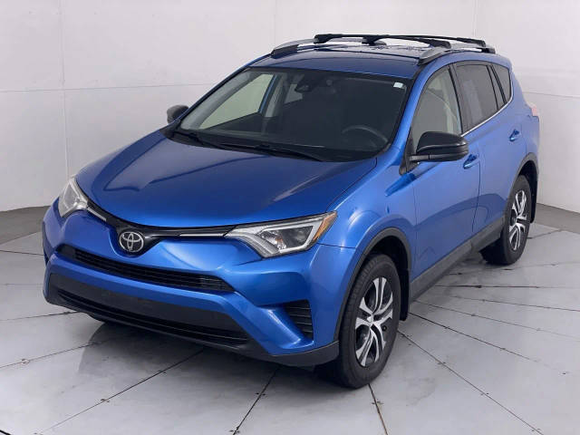 2018 Toyota RAV4 LE AWD photo