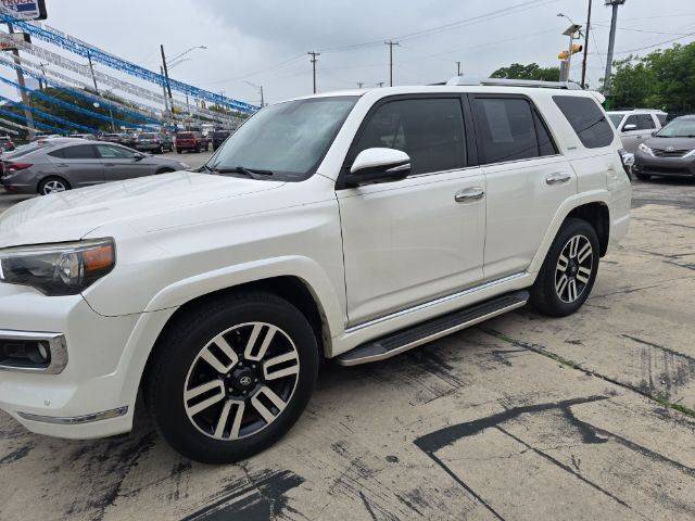 2018 Toyota 4Runner Limited RWD photo