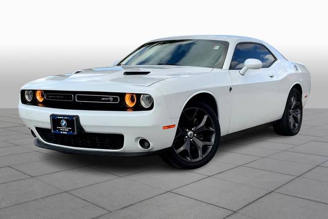 2018 Dodge Challenger SXT Plus RWD photo