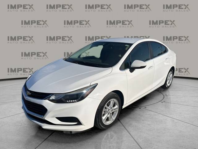 2018 Chevrolet Cruze LT FWD photo