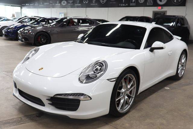 2016 Porsche 911 Carrera RWD photo