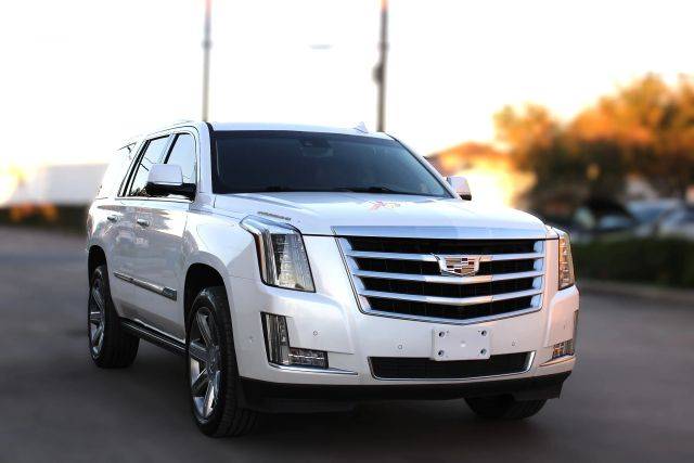 2018 Cadillac Escalade Premium Luxury RWD photo