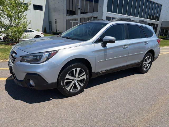 2018 Subaru Outback Limited AWD photo