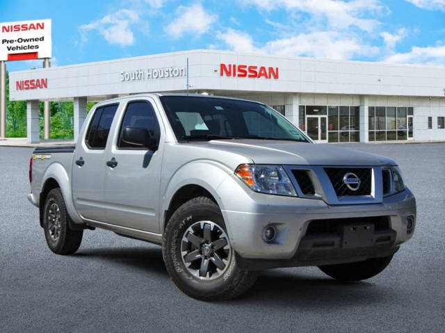 2018 Nissan Frontier Desert Runner RWD photo