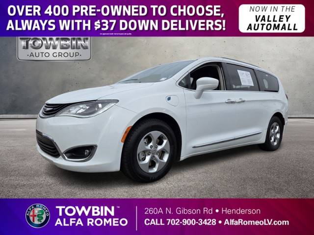 2018 Chrysler Pacifica Minivan Hybrid Touring L FWD photo